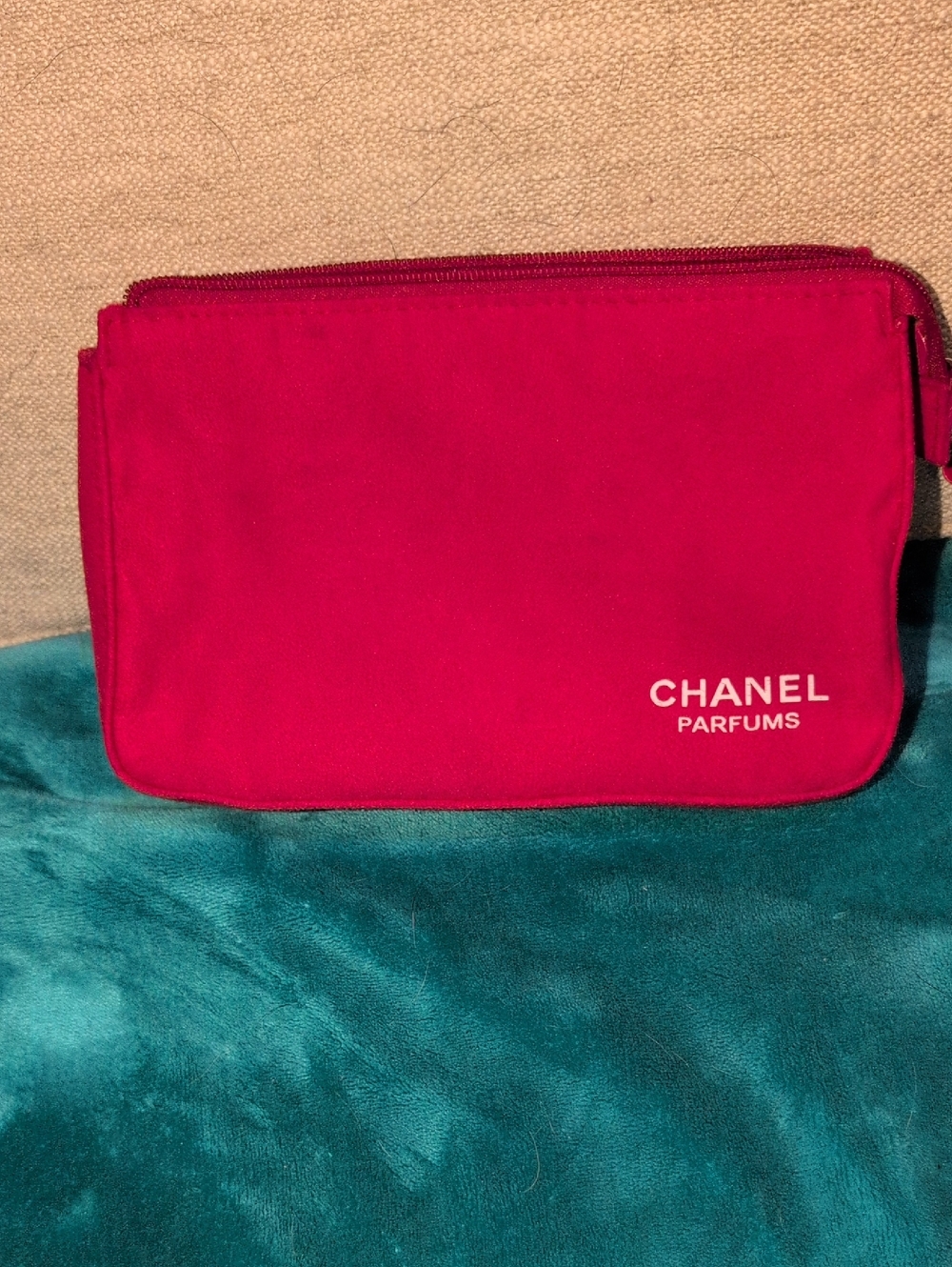 CHANEL Red Parfums Cosmetics Zip Pouch